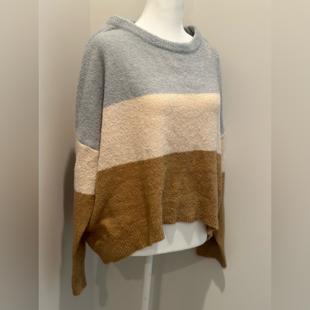 Cozy Color Block Sweater - Picture 3 of 3